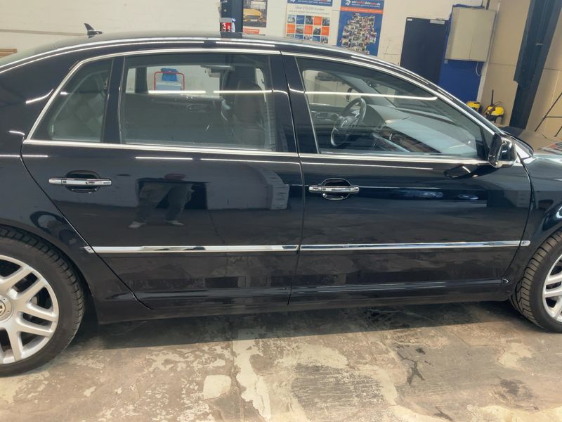 Volkswagen Phaeton 4.2 V8 4Motion — zdjęcie 7