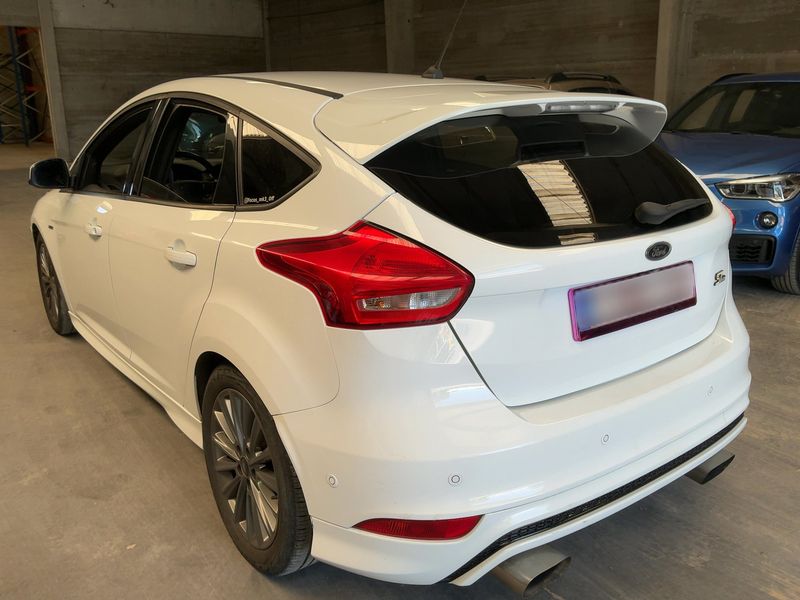 Ford Focus 1.0 EcoBoost ST-Line — zdjęcie 3