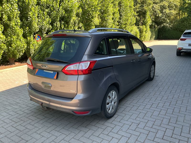 Ford Grand C-Max 1.6 TDCi Trend — zdjęcie 2