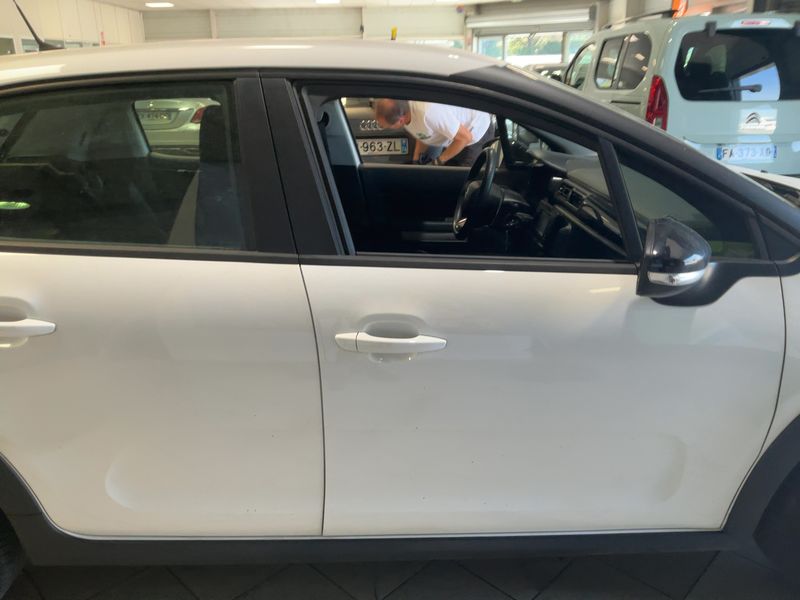 Citroen C3 1.5 Blue-HDi Société Feel 2021 – снимка 10