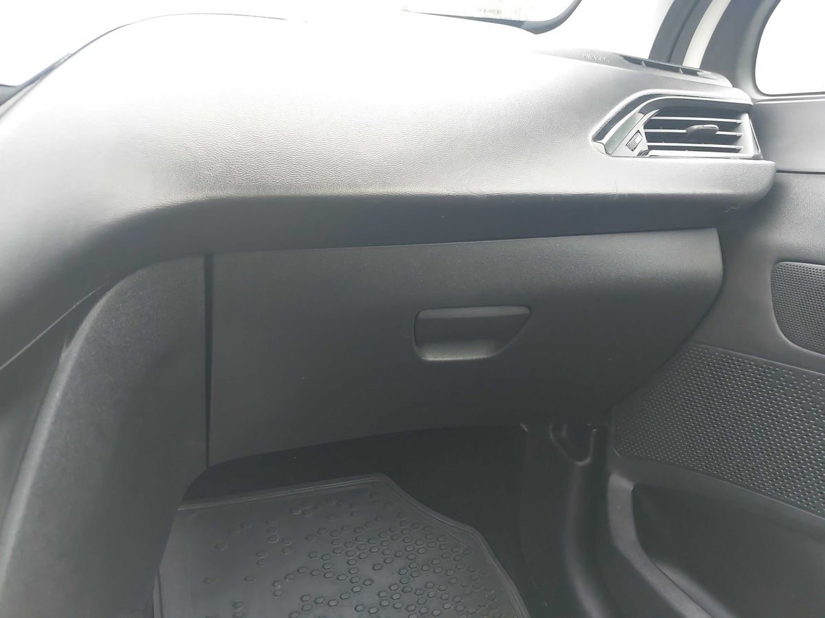 Peugeot 208 2020 — photo 63