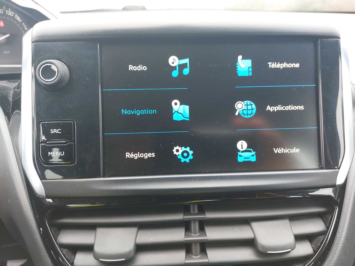 Peugeot 208 2020 — photo 29