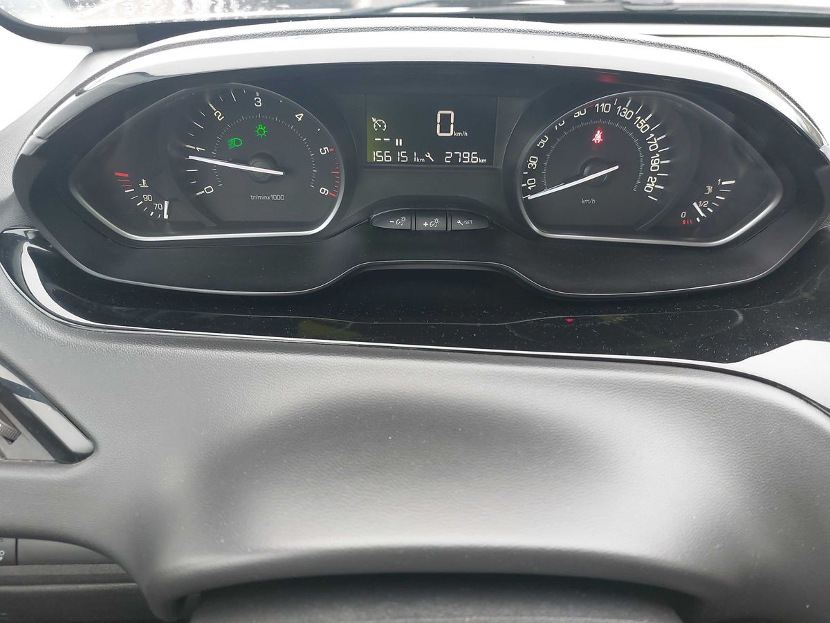 Peugeot 208 2020 — photo 25