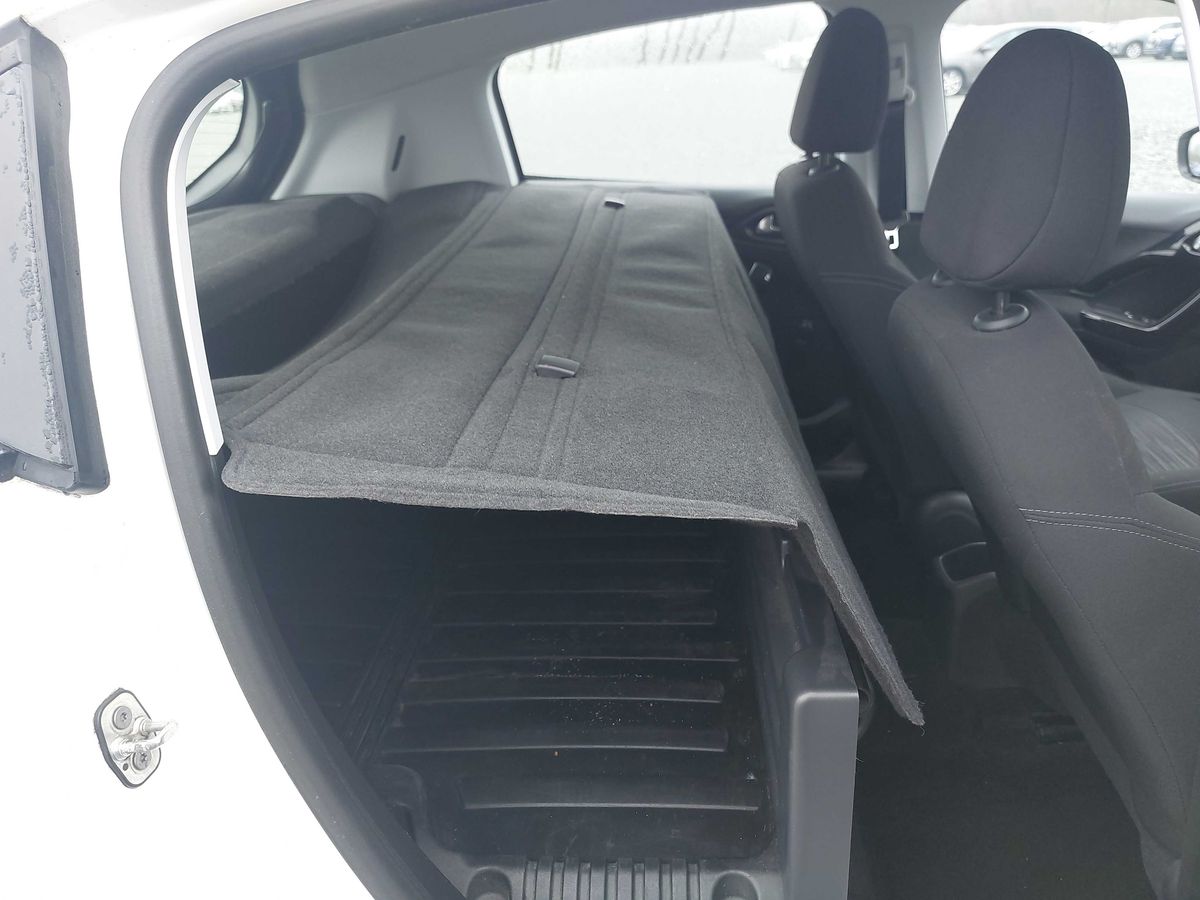 Peugeot 208 2020 — photo 15