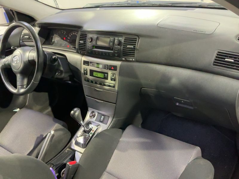 Toyota Corolla 1.4 D-4D Compact Luna — zdjęcie 12