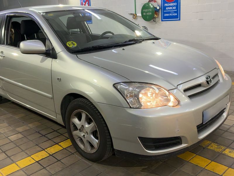Toyota Corolla 1.4 D-4D Compact Luna — zdjęcie 8