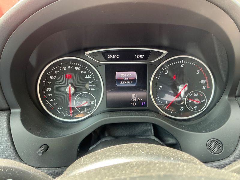 Mercedes-Benz A-Klasse A 180 CDI BlueEfficiency Executive 2016 – снимка 18