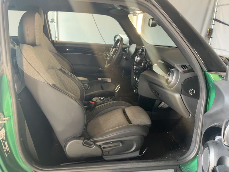 MINI Cooper SE Classic Trim 2022 – снимка 17