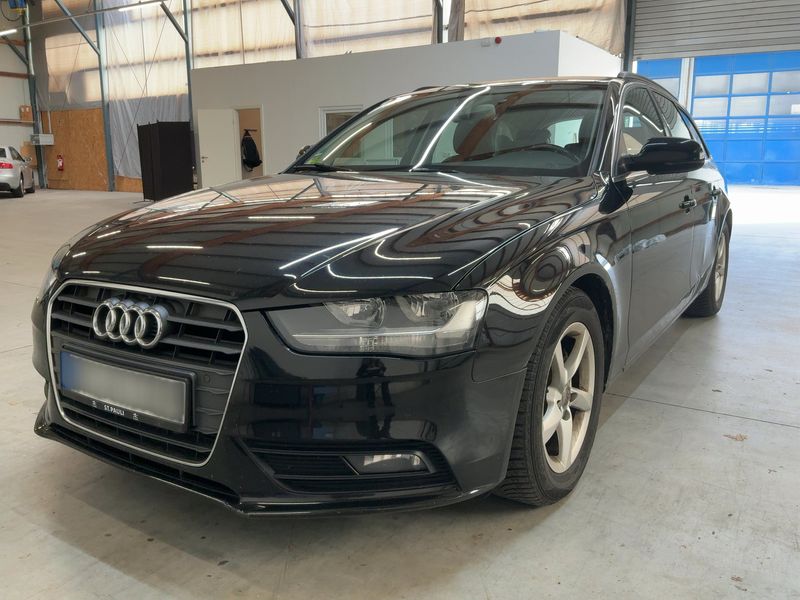 Audi A4 2.0 TDI Ambiente — zdjęcie 1
