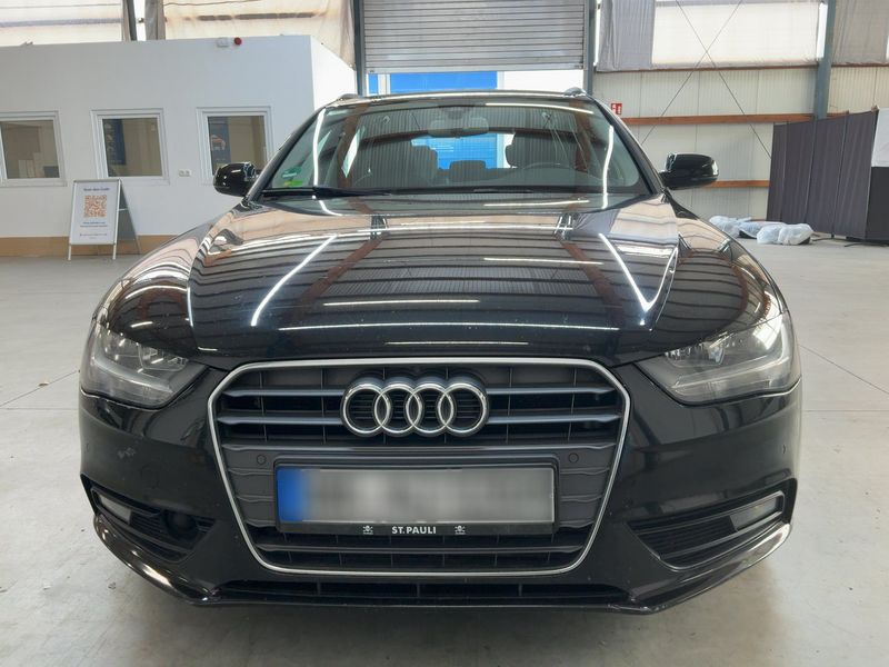 Audi A4 2.0 TDI Ambiente — zdjęcie 9