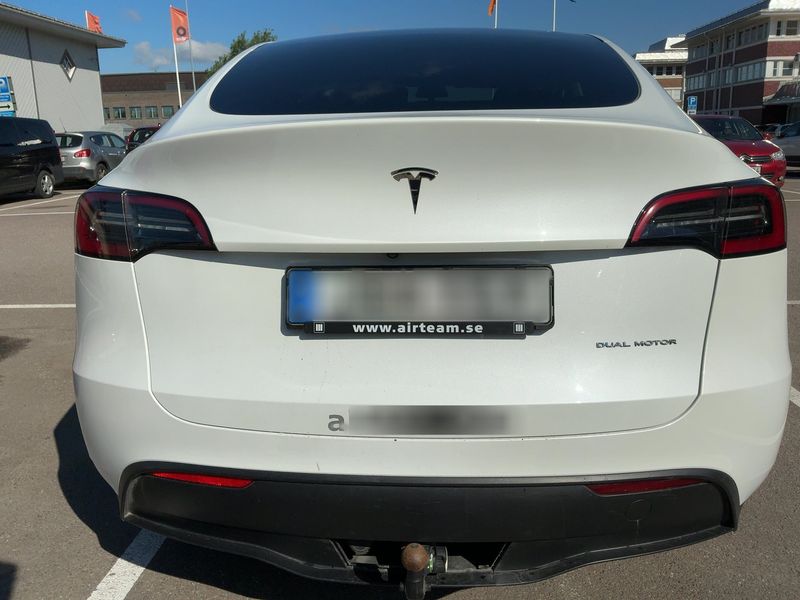 Tesla Model Y Max Range Dual AWD AWD — zdjęcie 5