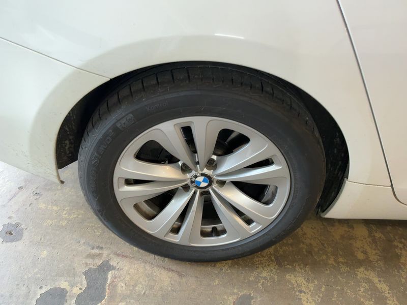 BMW 5er 530d GT xDrive 2011 – снимка 9
