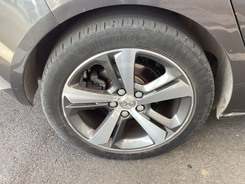 Peugeot 308 1.6 Blue-HDi Allure 2017 – снимка 9