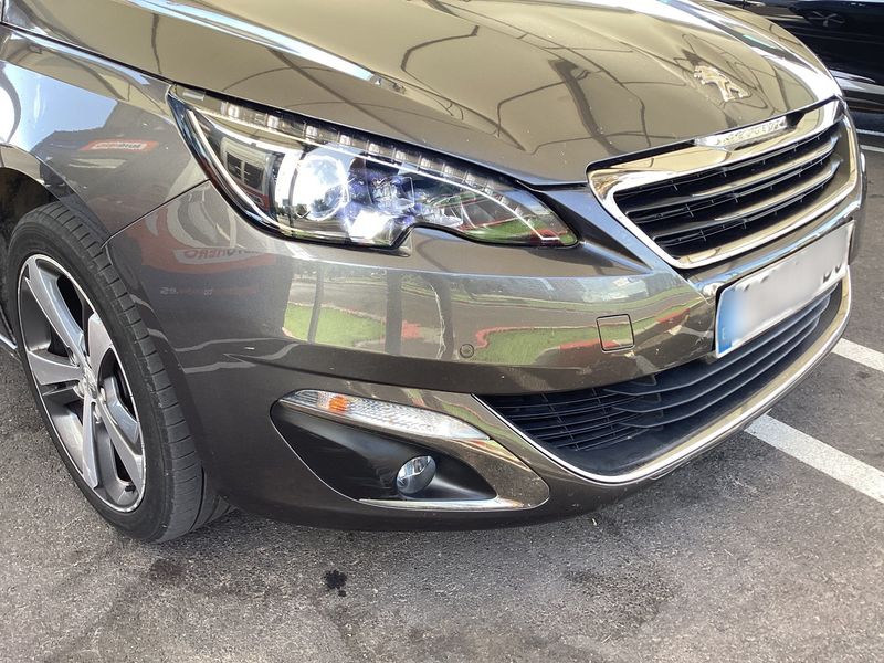 Peugeot 308 1.6 Blue-HDi Allure 2017 – снимка 30