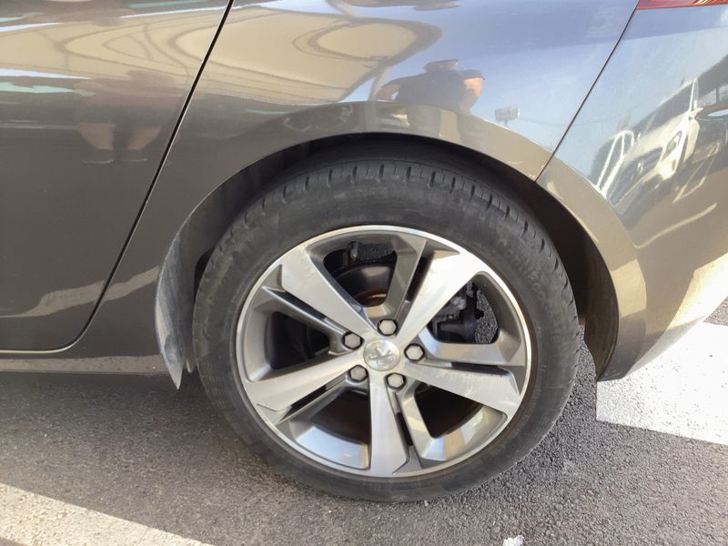 Peugeot 308 1.6 Blue-HDi Allure 2017 – снимка 5
