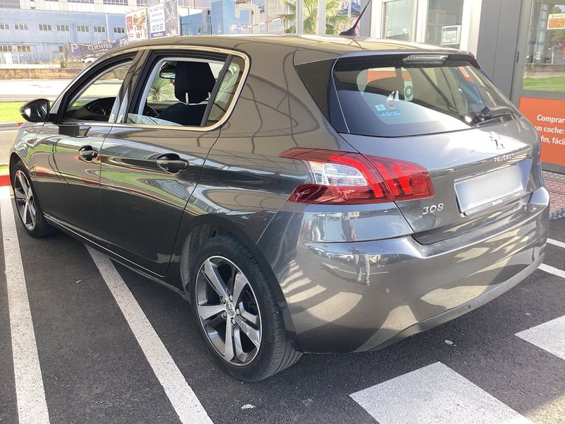 Peugeot 308 1.6 Blue-HDi Allure 2017 – снимка 6