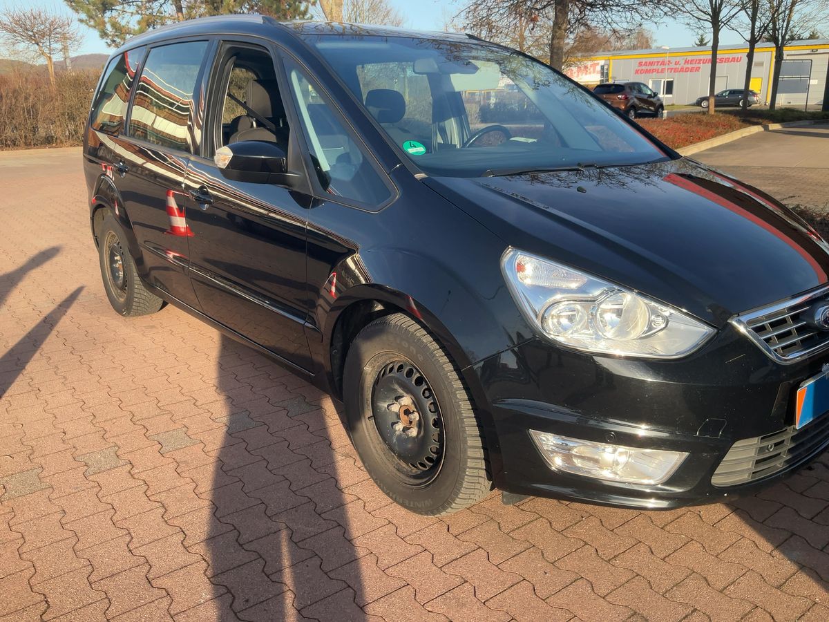 Ford Galaxy 2014 — photo 13
