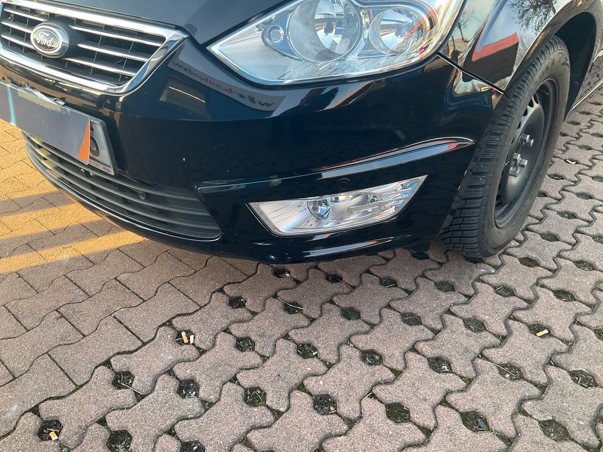 Ford Galaxy 2014 — photo 33