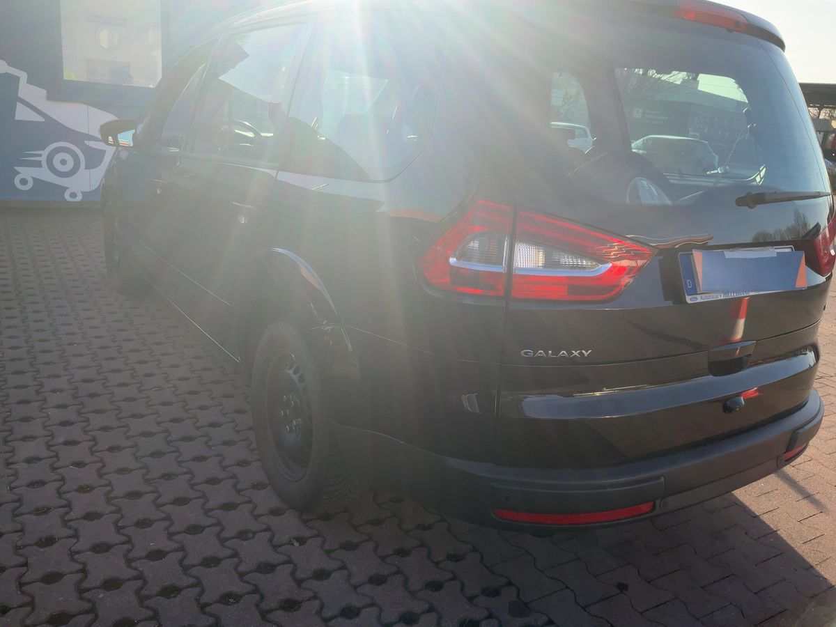 Ford Galaxy 2014 — photo 7