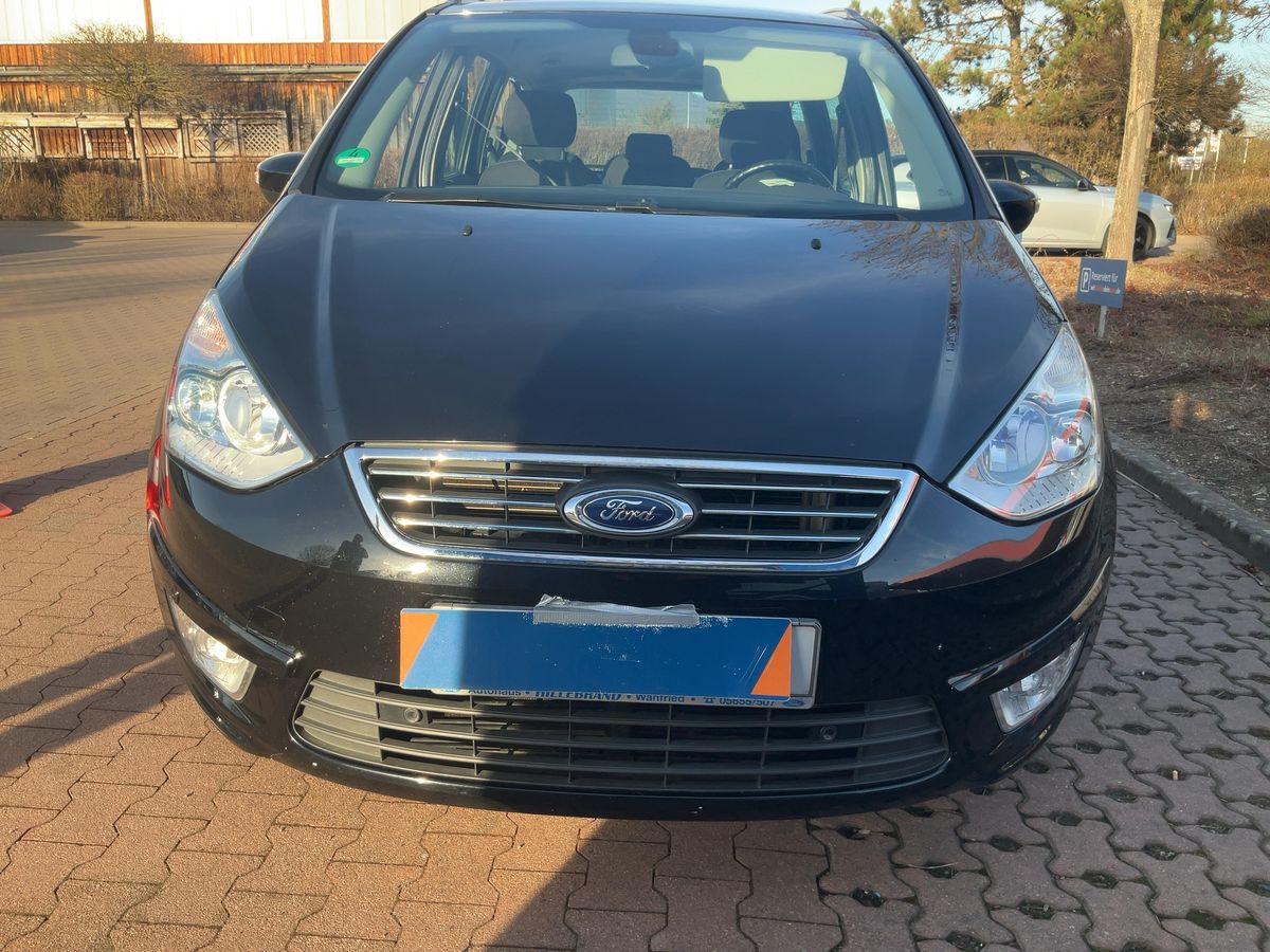 Ford Galaxy 2014 — photo 15