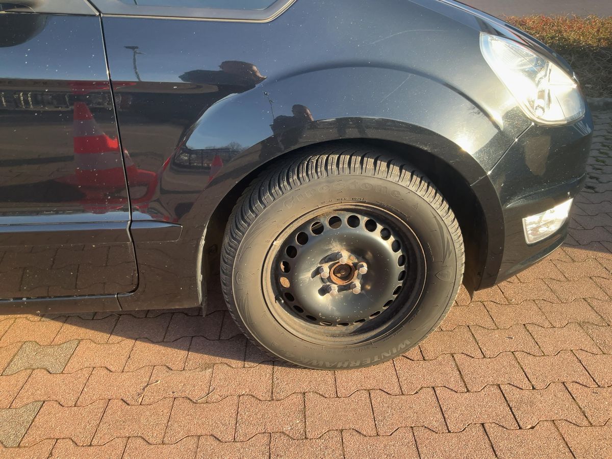 Ford Galaxy 2014 — photo 12