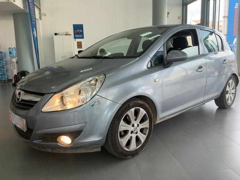 Opel Corsa 1.4 Enjoy — zdjęcie 1