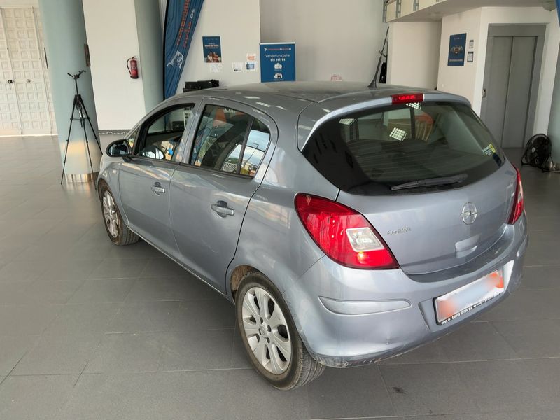Opel Corsa 1.4 Enjoy — zdjęcie 3