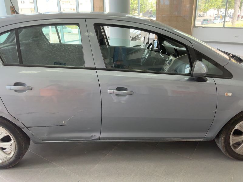 Opel Corsa 1.4 Enjoy — zdjęcie 7