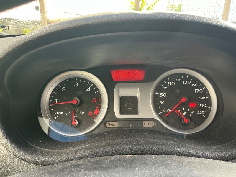 Renault Clio 1.5 dCi Collection Business — zdjęcie 13