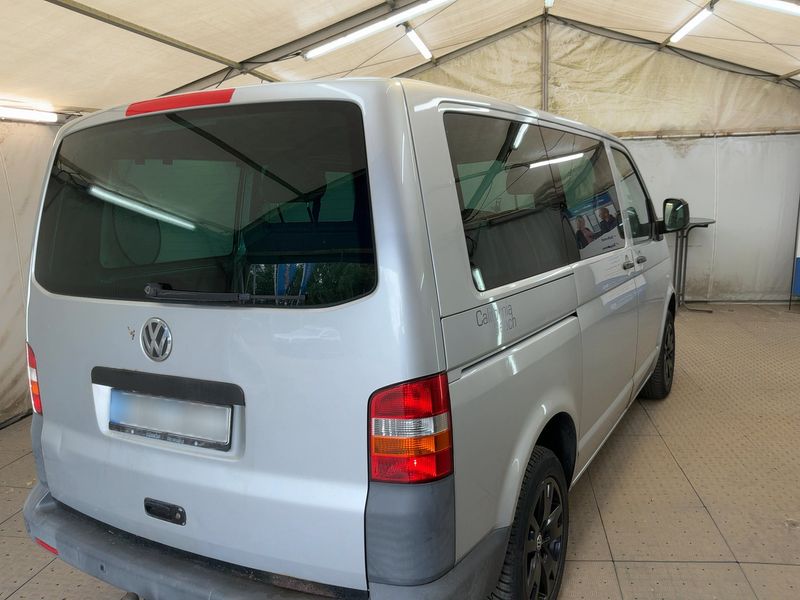 Volkswagen T5 California 2.5 TDI Beach Aufstelldach 4Motion — zdjęcie 6