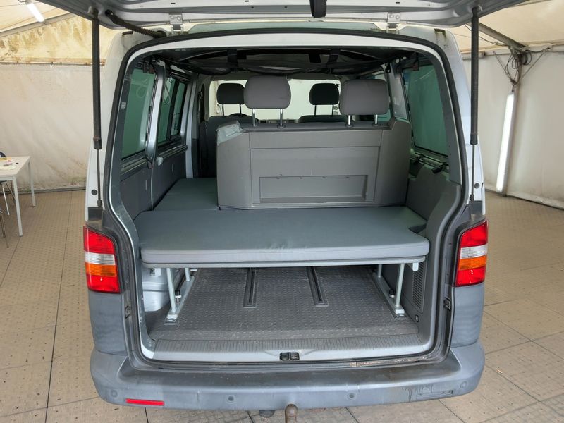 Volkswagen T5 California 2.5 TDI Beach Aufstelldach 4Motion — zdjęcie 10