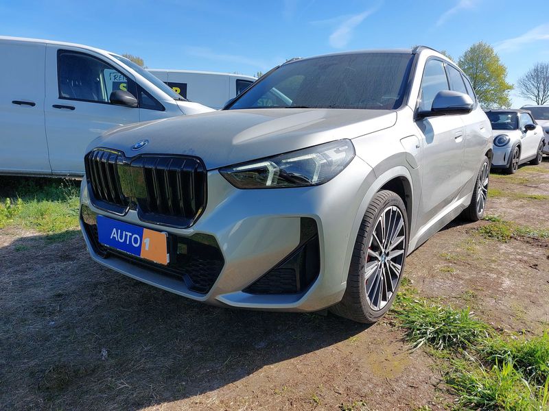 X1 xDrive 30e M Sport