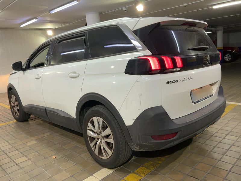 Peugeot 5008 1.5 Blue-HDi Active — zdjęcie 3