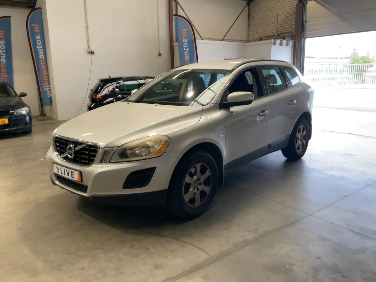 Volvo XC60 2.0 T5 Kinetic 2WD