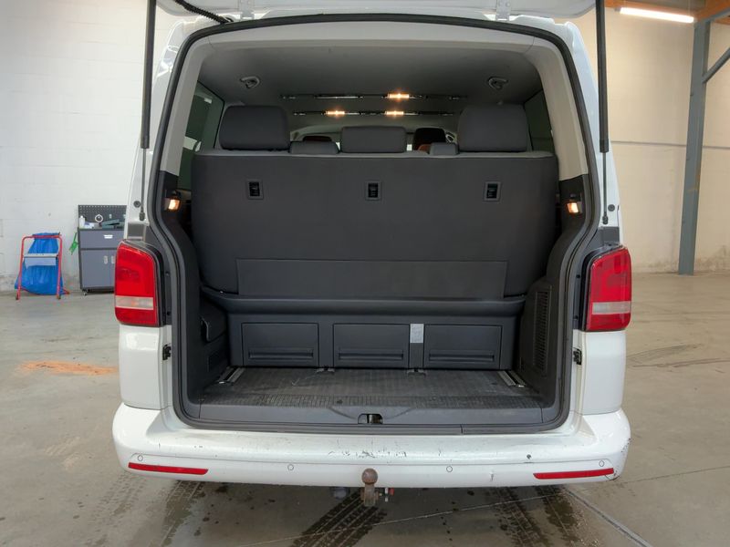 Volkswagen T5 Multivan 2.0 TDI Startline — zdjęcie 10