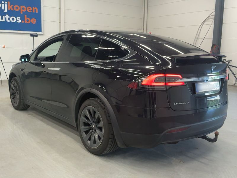 Tesla Model X 75D Dual — zdjęcie 3