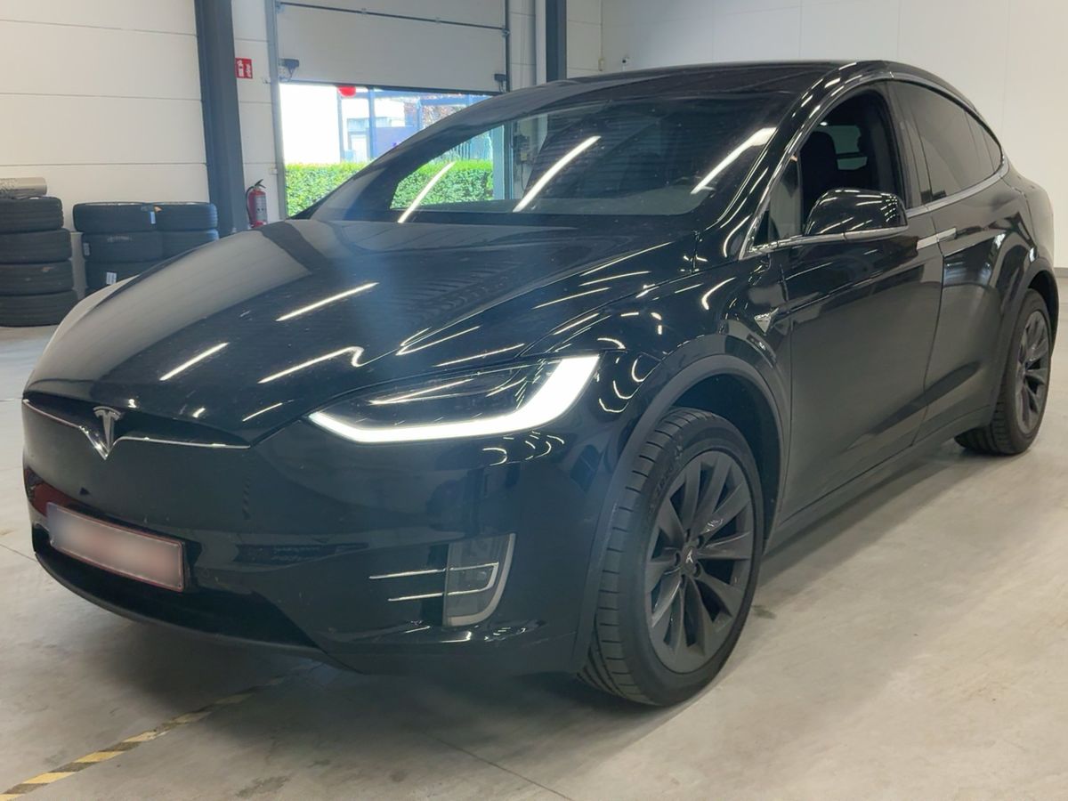 Tesla Model 2018 — photo 1