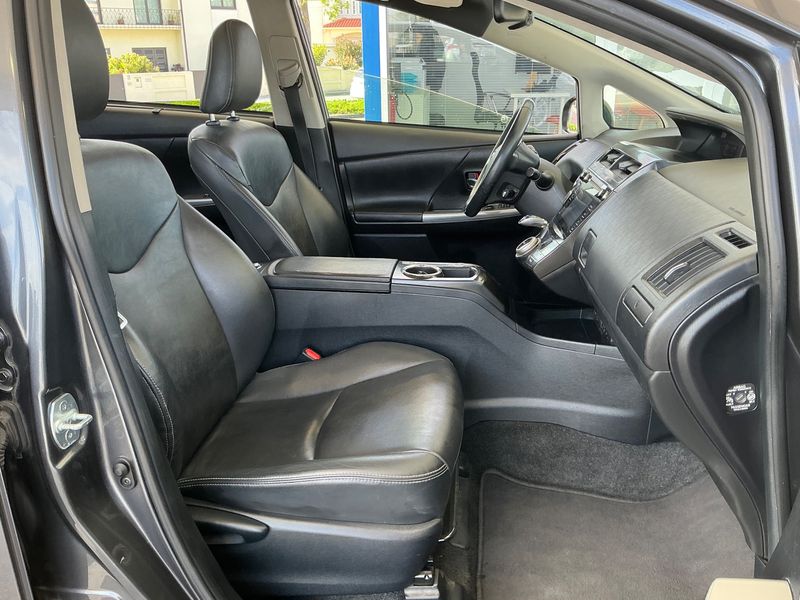 Toyota Prius+ 1.8 Hybrid Dynamic — zdjęcie 11