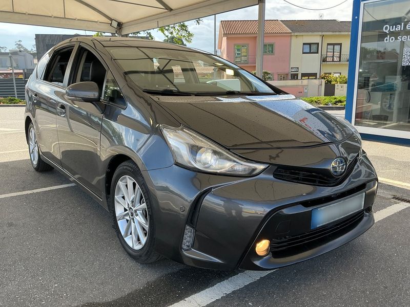 Toyota Prius+ 1.8 Hybrid Dynamic — zdjęcie 8