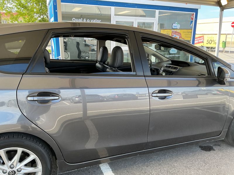 Toyota Prius+ 1.8 Hybrid Dynamic — zdjęcie 7