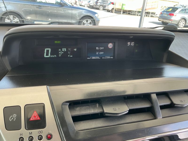 Toyota Prius+ 1.8 Hybrid Dynamic — zdjęcie 13