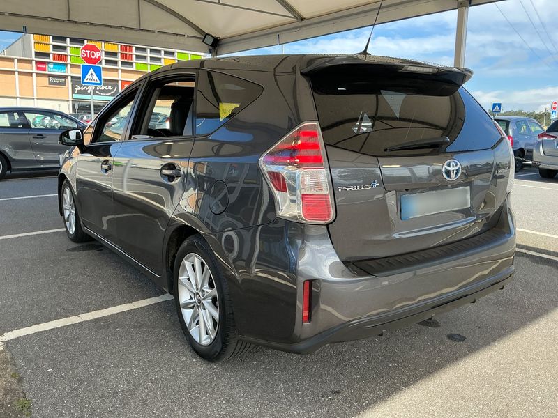 Toyota Prius+ 1.8 Hybrid Dynamic — zdjęcie 3