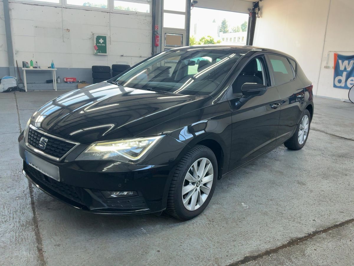 Seat Leon 2017 — photo 1