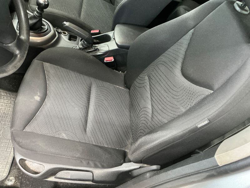 Peugeot 308 1.6 HDi Access 2012 – снимка 37