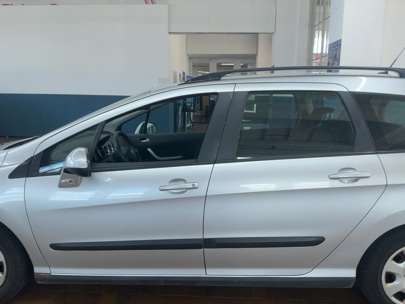 Peugeot 308 1.6 HDi Access 2012 – снимка 4