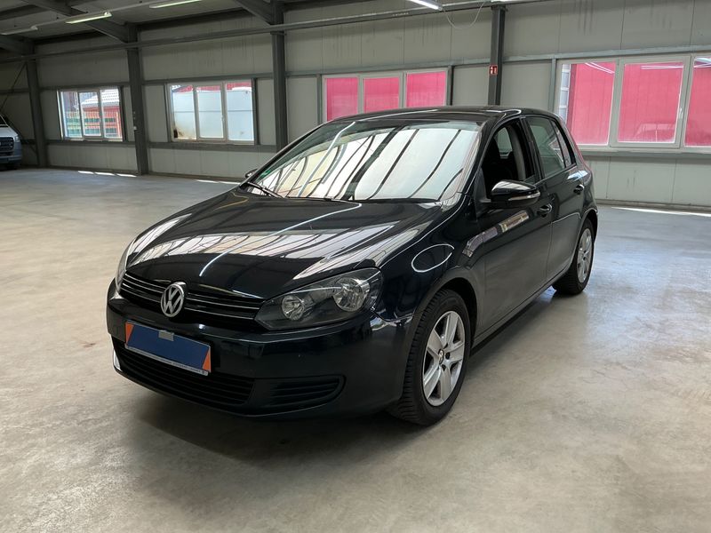 Volkswagen Golf VI 1.6 Comfortline — zdjęcie 1