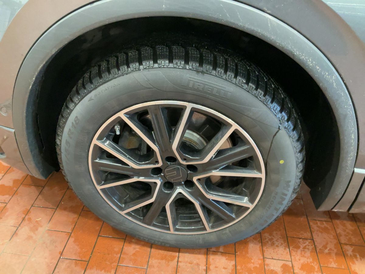 Volkswagen Tiguan 2022 — photo 4