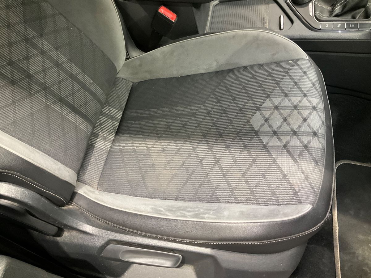 Volkswagen Tiguan 2022 — photo 28