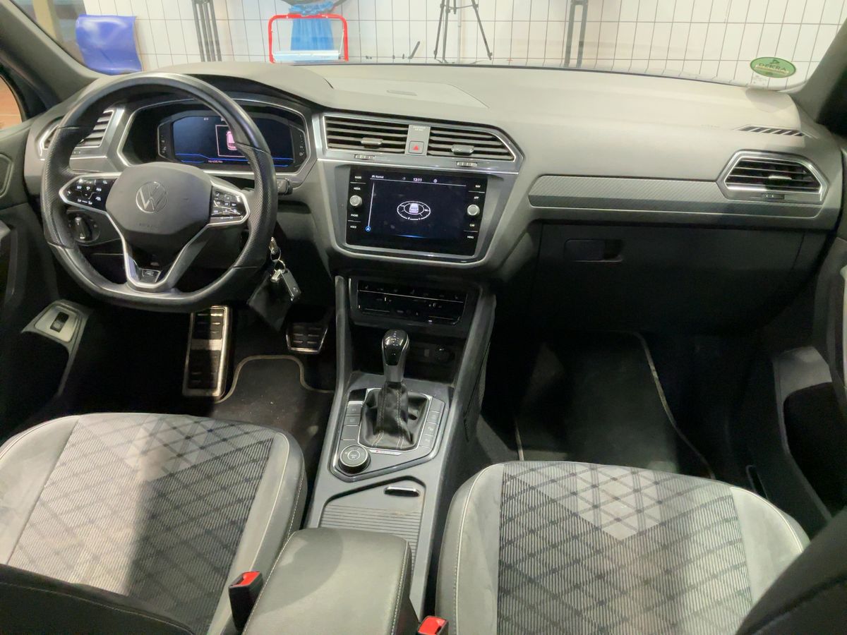 Volkswagen Tiguan 2022 — photo 18