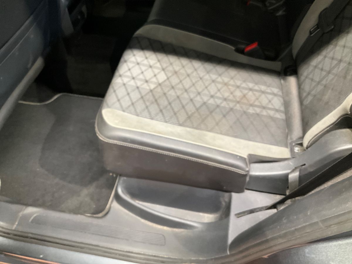 Volkswagen Tiguan 2022 — photo 33